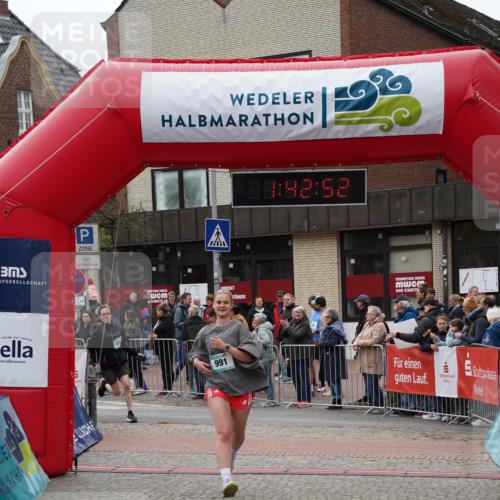04.05.2025 - 8. Wedeler Halbmarathon Felixshl http://msf.ph/oto/7818657 04.05.2025 11:42:50 Ziel 991, 1014 meine-sportfotos.de