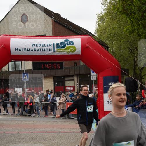 04.05.2025 - 8. Wedeler Halbmarathon Felixshl http://msf.ph/oto/7818662 04.05.2025 11:42:53 Ziel 991, 1014 meine-sportfotos.de