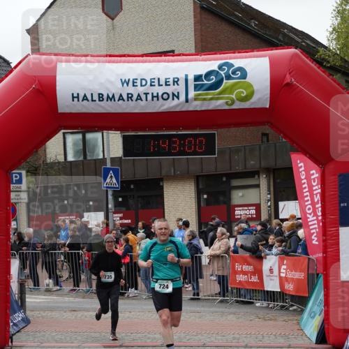 04.05.2025 - 8. Wedeler Halbmarathon Felixshl http://msf.ph/oto/7818666 04.05.2025 11:42:58 Ziel 724, 1014 meine-sportfotos.de