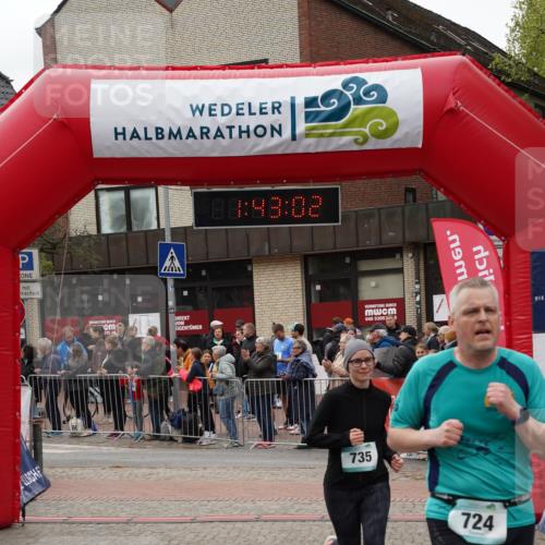 04.05.2025 - 8. Wedeler Halbmarathon Felixshl http://msf.ph/oto/7818675 04.05.2025 11:43:00 Ziel 724, 824 meine-sportfotos.de