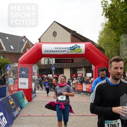 04.05.2025 - 8. Wedeler Halbmarathon Felixshl http://msf.ph/oto/7818705 04.05.2025 11:43:26 Ziel 14, 210, 298, 1066, 1067 meine-sportfotos.de