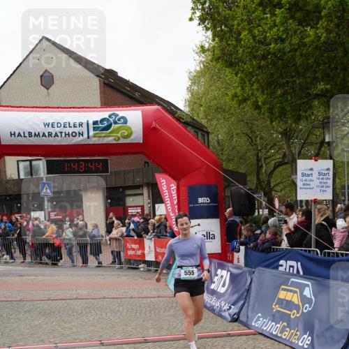04.05.2025 - 8. Wedeler Halbmarathon Felixshl http://msf.ph/oto/7818738 04.05.2025 11:43:42 Ziel 175, 555, 882 meine-sportfotos.de