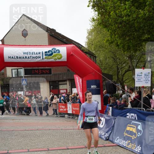 04.05.2025 - 8. Wedeler Halbmarathon Felixshl http://msf.ph/oto/7818739 04.05.2025 11:43:42 Ziel 175, 555, 882 meine-sportfotos.de