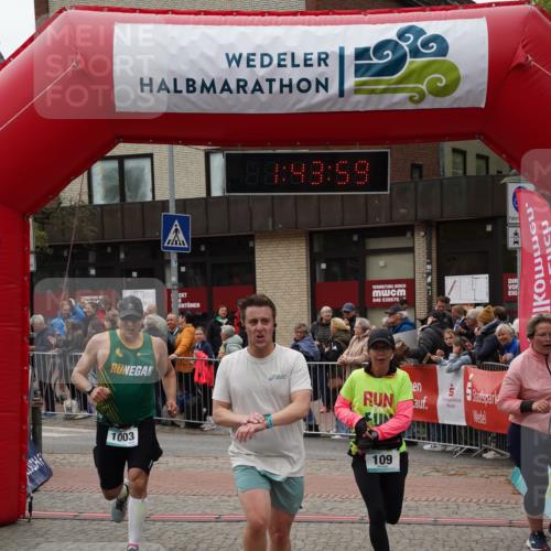 04.05.2025 - 8. Wedeler Halbmarathon Felixshl http://msf.ph/oto/7818765 04.05.2025 11:43:57 Ziel 10, 109, 264, 587, 665, 667, 1003, 1106 meine-sportfotos.de