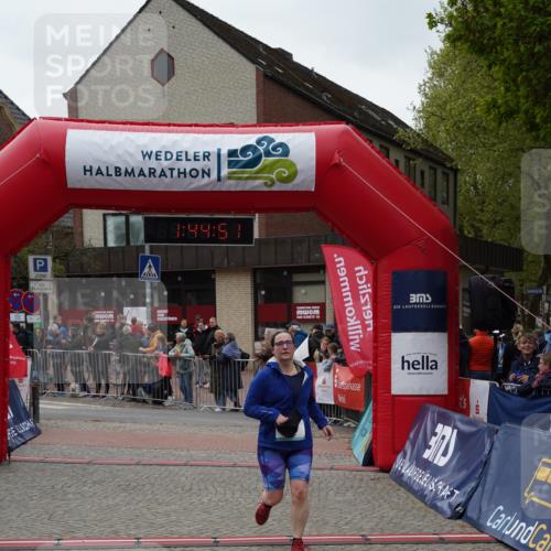 04.05.2025 - 8. Wedeler Halbmarathon Felixshl http://msf.ph/oto/7818841 04.05.2025 11:44:49 Ziel 39, 209 meine-sportfotos.de