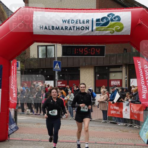 04.05.2025 - 8. Wedeler Halbmarathon Felixshl http://msf.ph/oto/7818855 04.05.2025 11:45:02 Ziel 392, 421, 714 meine-sportfotos.de