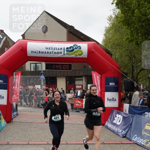 04.05.2025 - 8. Wedeler Halbmarathon Felixshl http://msf.ph/oto/7818862 04.05.2025 11:45:03 Ziel 392, 421, 714 meine-sportfotos.de