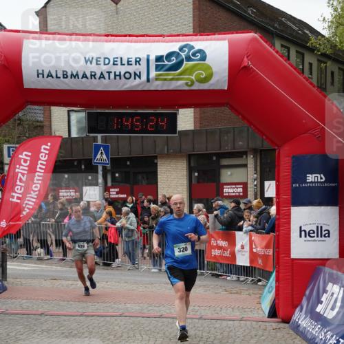 04.05.2025 - 8. Wedeler Halbmarathon Felixshl http://msf.ph/oto/7818876 04.05.2025 11:45:22 Ziel 320, 639 meine-sportfotos.de