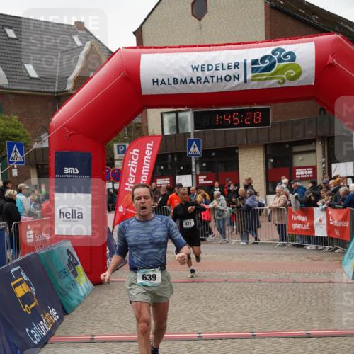 04.05.2025 - 8. Wedeler Halbmarathon Felixshl http://msf.ph/oto/7818889 04.05.2025 11:45:26 Ziel 320, 471, 639, 808, 1120 meine-sportfotos.de