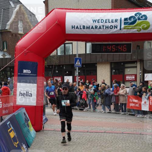 04.05.2025 - 8. Wedeler Halbmarathon Felixshl http://msf.ph/oto/7818926 04.05.2025 11:45:44 Ziel 21, 67, 834 meine-sportfotos.de