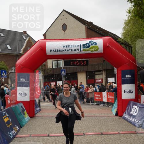 04.05.2025 - 8. Wedeler Halbmarathon Felixshl http://msf.ph/oto/7818941 04.05.2025 11:45:50 Ziel 21, 292, 1179 meine-sportfotos.de
