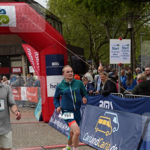 04.05.2025 - 8. Wedeler Halbmarathon Felixshl http://msf.ph/oto/7818974 04.05.2025 11:46:21 Ziel 108, 751 meine-sportfotos.de