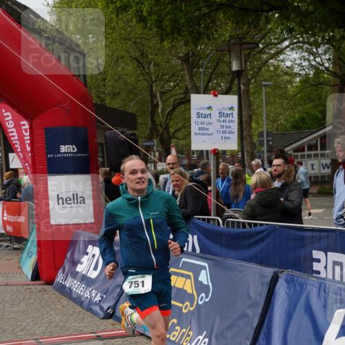 04.05.2025 - 8. Wedeler Halbmarathon Felixshl http://msf.ph/oto/7818975 04.05.2025 11:46:21 Ziel 108, 751 meine-sportfotos.de