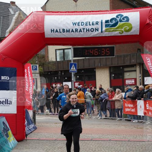 04.05.2025 - 8. Wedeler Halbmarathon Felixshl http://msf.ph/oto/7818978 04.05.2025 11:46:32 Ziel 664, 945 meine-sportfotos.de