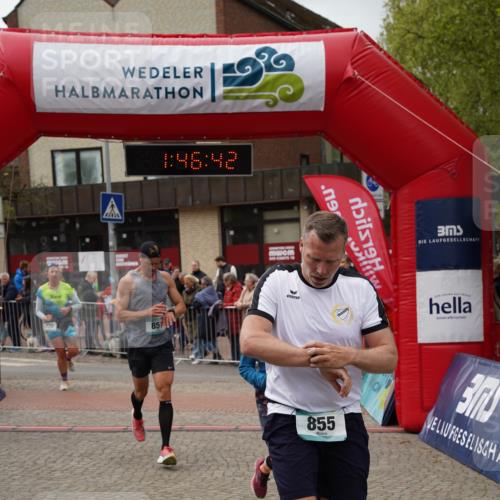 04.05.2025 - 8. Wedeler Halbmarathon Felixshl http://msf.ph/oto/7818999 04.05.2025 11:46:40 Ziel 770, 851, 855, 999, 1012 meine-sportfotos.de