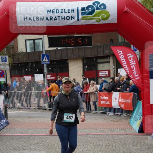 04.05.2025 - 8. Wedeler Halbmarathon Felixshl http://msf.ph/oto/7819017 04.05.2025 11:46:49 Ziel 487, 982 meine-sportfotos.de