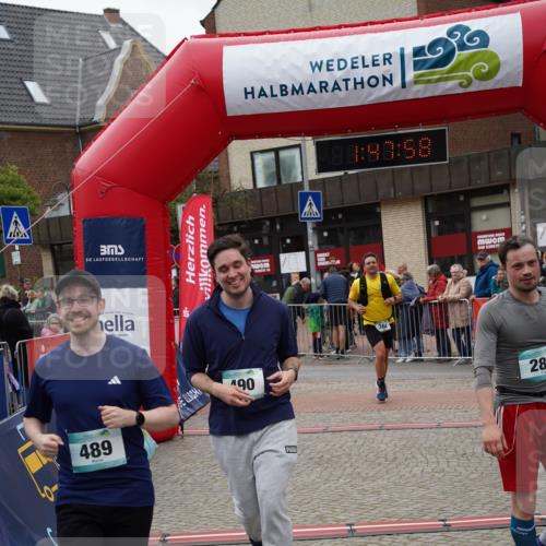 04.05.2025 - 8. Wedeler Halbmarathon Felixshl http://msf.ph/oto/7819117 04.05.2025 11:47:56 Ziel 125, 286, 363, 364, 489, 490, 511 meine-sportfotos.de