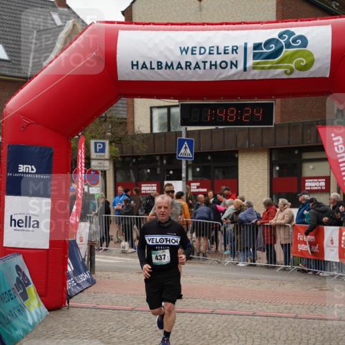 04.05.2025 - 8. Wedeler Halbmarathon Felixshl http://msf.ph/oto/7819143 04.05.2025 11:48:22 Ziel 437, 629 meine-sportfotos.de
