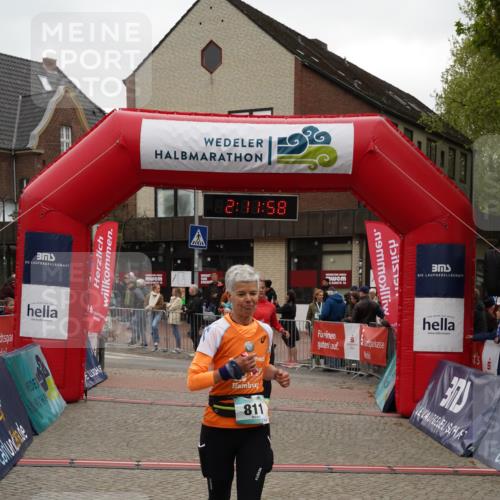 04.05.2025 - 8. Wedeler Halbmarathon Felixshl http://msf.ph/oto/7819297 04.05.2025 12:11:56 Ziel 197, 811, 819 meine-sportfotos.de