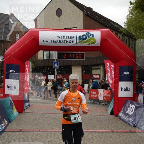 04.05.2025 - 8. Wedeler Halbmarathon Felixshl http://msf.ph/oto/7819298 04.05.2025 12:11:56 Ziel 197, 811, 819 meine-sportfotos.de