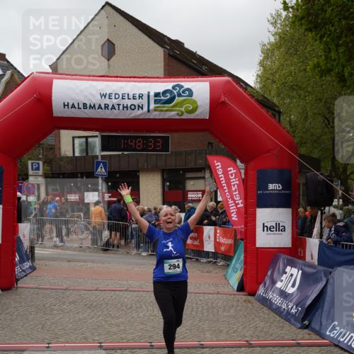 04.05.2025 - 8. Wedeler Halbmarathon Felixshl http://msf.ph/oto/7819332 04.05.2025 11:48:31 Ziel 294, 668 meine-sportfotos.de