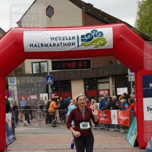 04.05.2025 - 8. Wedeler Halbmarathon Felixshl http://msf.ph/oto/7819339 04.05.2025 11:48:35 Ziel 294, 312, 668 meine-sportfotos.de
