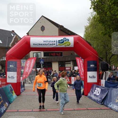 04.05.2025 - 8. Wedeler Halbmarathon Felixshl http://msf.ph/oto/7819372 04.05.2025 11:48:40 Ziel 312, 540, 668 meine-sportfotos.de