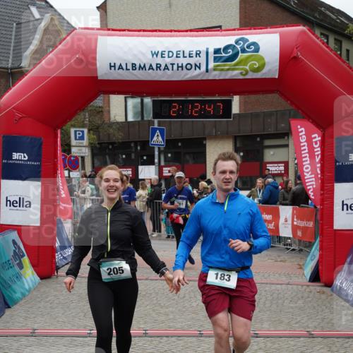04.05.2025 - 8. Wedeler Halbmarathon Felixshl http://msf.ph/oto/7819453 04.05.2025 12:12:44 Ziel 183, 205, 223, 261, 477 meine-sportfotos.de