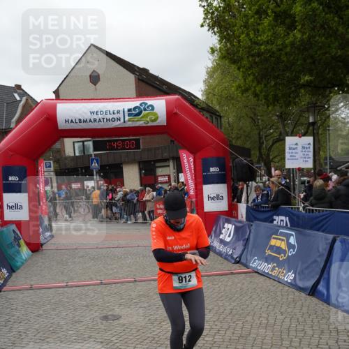 04.05.2025 - 8. Wedeler Halbmarathon Felixshl http://msf.ph/oto/7819465 04.05.2025 11:48:58 Ziel 139, 912 meine-sportfotos.de