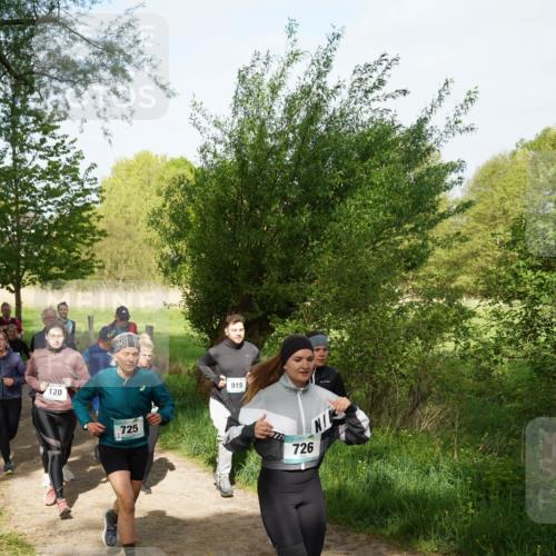 04.05.2025 - 8. Wedeler Halbmarathon Felixshl http://msf.ph/oto/7819558 04.05.2025 10:02:13 Laufen 120, 725, 915, 726 meine-sportfotos.de