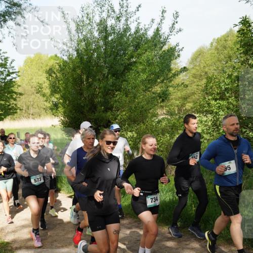 04.05.2025 - 8. Wedeler Halbmarathon Felixshl http://msf.ph/oto/7819642 04.05.2025 10:02:38 Laufen 573, 734, 552, 95 meine-sportfotos.de