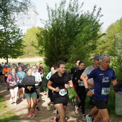 04.05.2025 - 8. Wedeler Halbmarathon Felixshl http://msf.ph/oto/7819643 04.05.2025 10:02:39 Laufen 723, 141, 1000, 2023, 573, 719, 154 meine-sportfotos.de