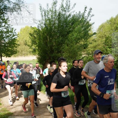 04.05.2025 - 8. Wedeler Halbmarathon Felixshl http://msf.ph/oto/7819644 04.05.2025 10:02:39 Laufen 723, 276, 585, 141, 573, 719, 1000, 2023, 154 meine-sportfotos.de