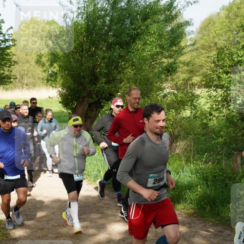 04.05.2025 - 8. Wedeler Halbmarathon Felixshl http://msf.ph/oto/7819673 04.05.2025 10:02:53 Laufen 286 meine-sportfotos.de