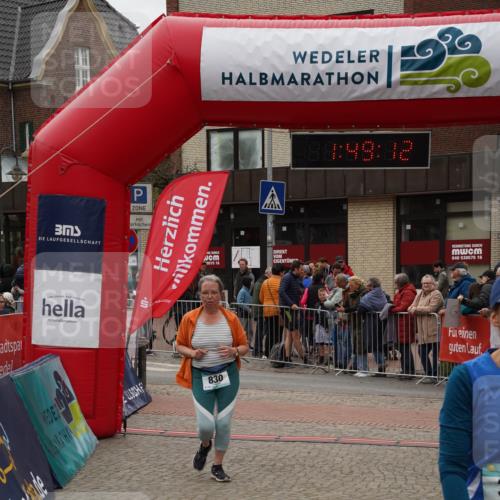 04.05.2025 - 8. Wedeler Halbmarathon Felixshl http://msf.ph/oto/7819690 04.05.2025 11:49:10 Ziel 355, 830 meine-sportfotos.de