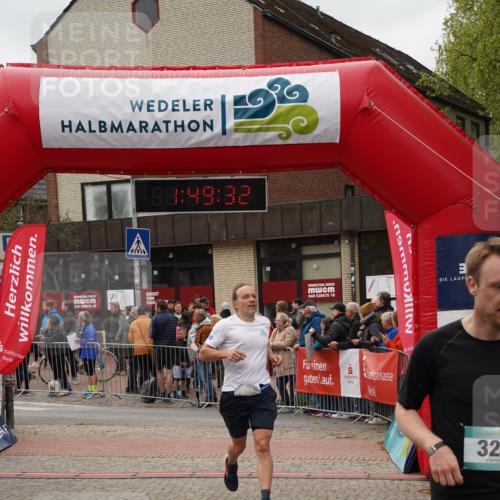 04.05.2025 - 8. Wedeler Halbmarathon Felixshl http://msf.ph/oto/7819710 04.05.2025 11:49:30 Ziel 325, 1032 meine-sportfotos.de