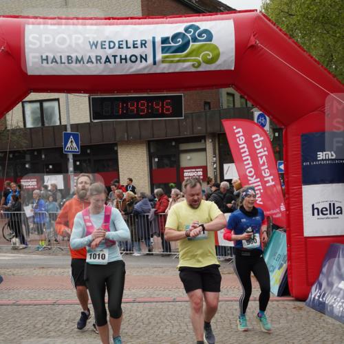 04.05.2025 - 8. Wedeler Halbmarathon Felixshl http://msf.ph/oto/7819730 04.05.2025 11:49:44 Ziel 283, 293, 960, 1010, 1011, 1054, 1055 meine-sportfotos.de