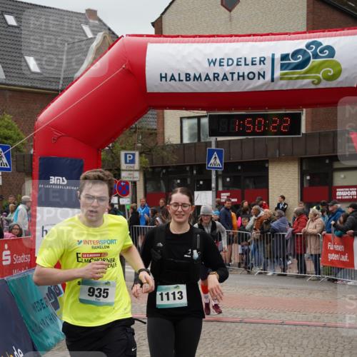 04.05.2025 - 8. Wedeler Halbmarathon Felixshl http://msf.ph/oto/7819765 04.05.2025 11:50:20 Ziel 376, 552, 935, 1113 meine-sportfotos.de