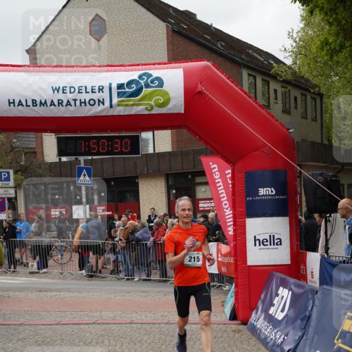 04.05.2025 - 8. Wedeler Halbmarathon Felixshl http://msf.ph/oto/7819774 04.05.2025 11:50:28 Ziel 215 meine-sportfotos.de