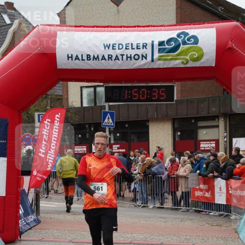 04.05.2025 - 8. Wedeler Halbmarathon Felixshl http://msf.ph/oto/7819786 04.05.2025 11:50:33 Ziel 215, 561 meine-sportfotos.de