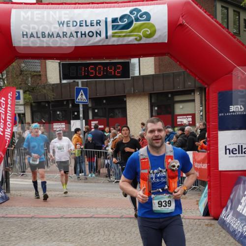 04.05.2025 - 8. Wedeler Halbmarathon Felixshl http://msf.ph/oto/7819794 04.05.2025 11:50:40 Ziel 468, 865, 939, 1071 meine-sportfotos.de