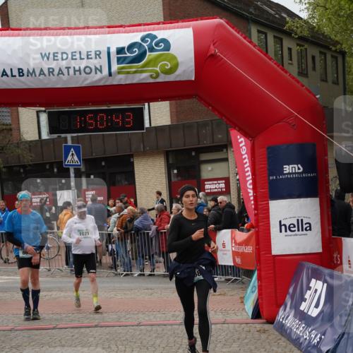 04.05.2025 - 8. Wedeler Halbmarathon Felixshl http://msf.ph/oto/7819796 04.05.2025 11:50:41 Ziel 468, 865, 939, 1071 meine-sportfotos.de