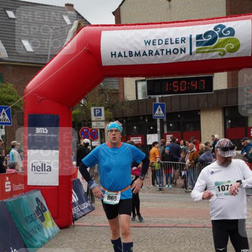 04.05.2025 - 8. Wedeler Halbmarathon Felixshl http://msf.ph/oto/7819807 04.05.2025 11:50:44 Ziel 468, 636, 865, 939, 981, 1071 meine-sportfotos.de