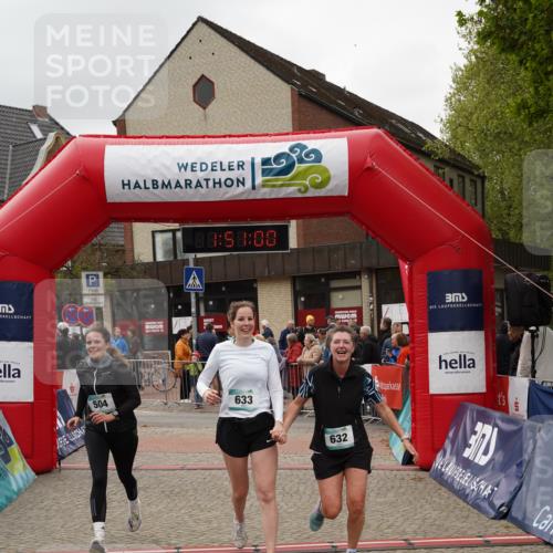 04.05.2025 - 8. Wedeler Halbmarathon Felixshl http://msf.ph/oto/7819825 04.05.2025 11:50:58 Ziel 504, 632, 633 meine-sportfotos.de