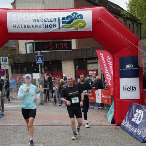 04.05.2025 - 8. Wedeler Halbmarathon Felixshl http://msf.ph/oto/7819837 04.05.2025 11:51:07 Ziel 400, 528, 731 meine-sportfotos.de
