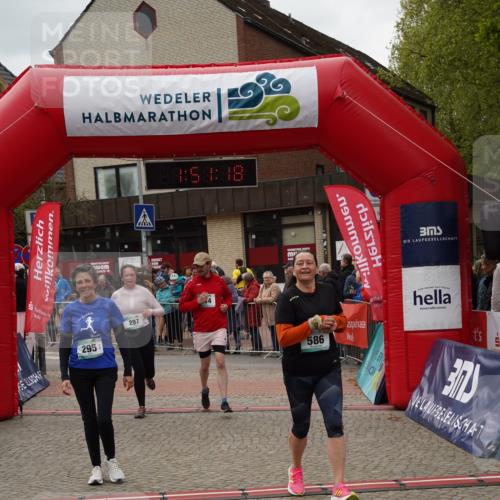 04.05.2025 - 8. Wedeler Halbmarathon Felixshl http://msf.ph/oto/7819851 04.05.2025 11:51:15 Ziel 295, 297, 414, 586 meine-sportfotos.de