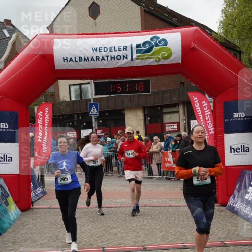 04.05.2025 - 8. Wedeler Halbmarathon Felixshl http://msf.ph/oto/7819853 04.05.2025 11:51:16 Ziel 295, 297, 414, 586 meine-sportfotos.de