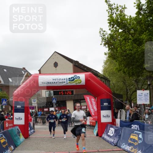 04.05.2025 - 8. Wedeler Halbmarathon Felixshl http://msf.ph/oto/7819863 04.05.2025 11:51:24 Ziel 458, 802 meine-sportfotos.de