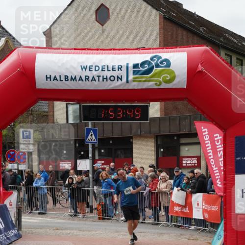 04.05.2025 - 8. Wedeler Halbmarathon Felixshl http://msf.ph/oto/7820011 04.05.2025 11:53:46 Ziel 585 meine-sportfotos.de
