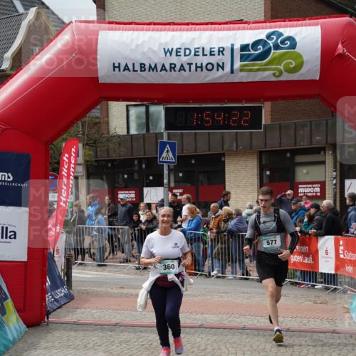 04.05.2025 - 8. Wedeler Halbmarathon Felixshl http://msf.ph/oto/7820060 04.05.2025 11:54:20 Ziel 360, 577, 1013 meine-sportfotos.de